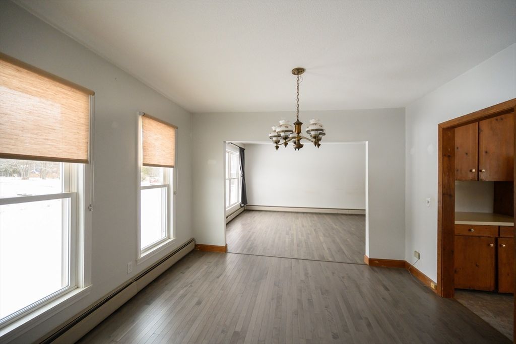 Chandelier, Empty room, Interior, Pendant Lights, Wood Texture Flooring