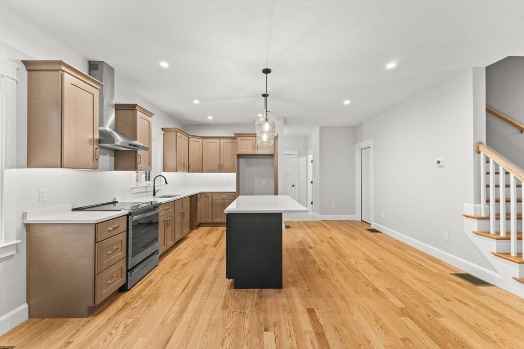 Interior, Kitchen, Pendant Lights, Recessed Lighting, Wood Texture Flooring