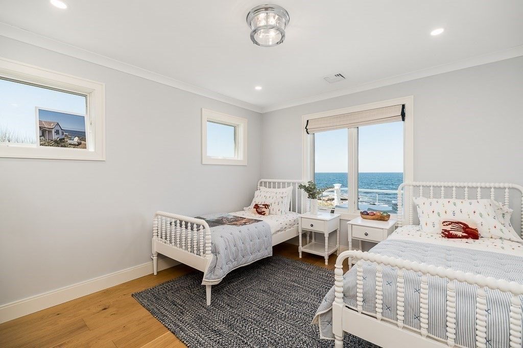 Bedroom, Interior, Recessed Lighting, Water, Wood Texture Flooring