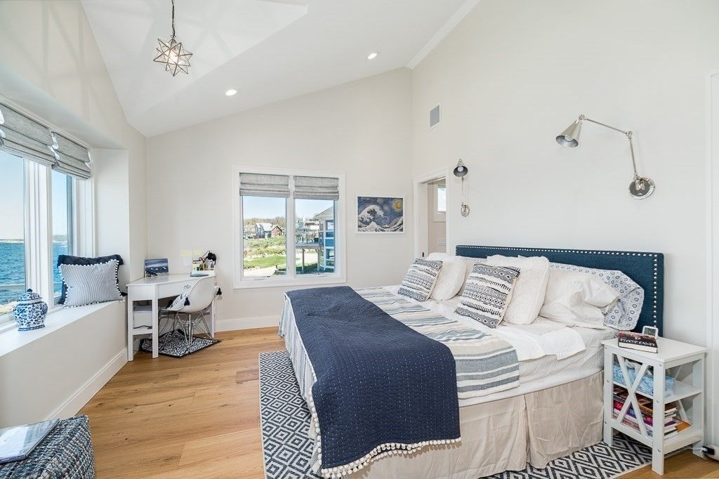 Bedroom, Home Office, Interior, Pendant Lights, Recessed Lighting, Water, Wood Texture Flooring