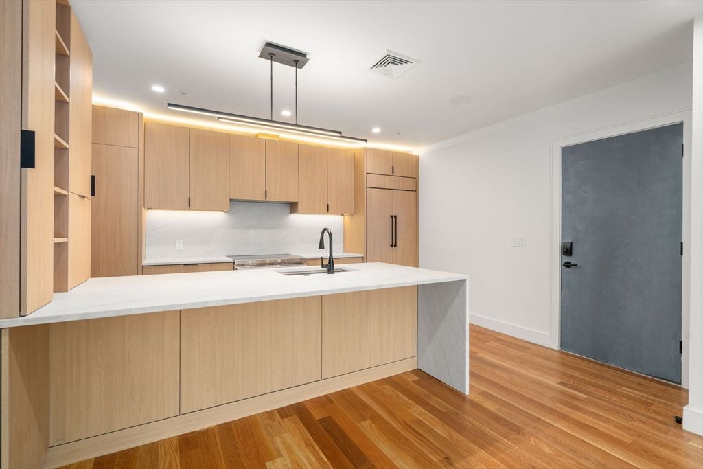 Interior, Kitchen, Pendant Lights, Recessed Lighting, Wood Texture Flooring