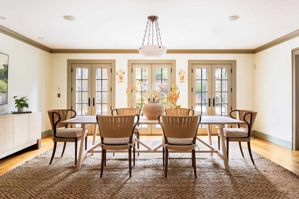 Dining room, Interior, Pendant Lights, Recessed Lighting, Wood Texture Flooring