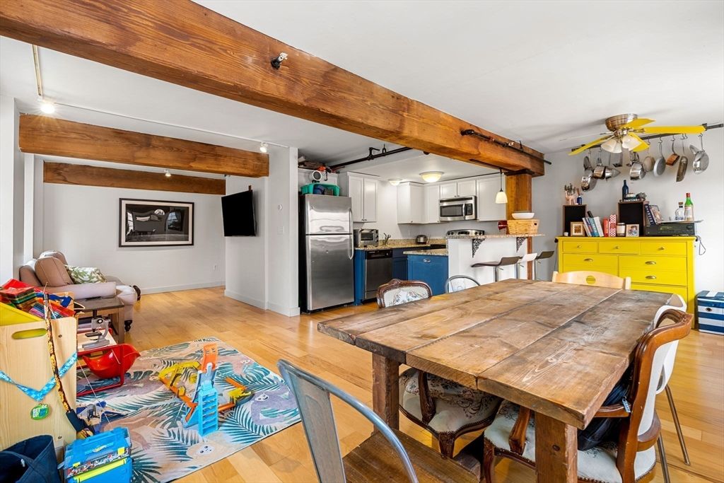 Dining room, Interior, Kitchen, Pendant Lights, Stainless Steel Appliances, Wooden Beams, Wood Texture Flooring
