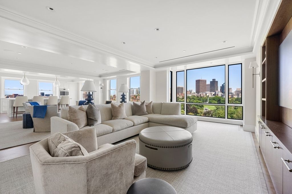 Dining room, Interior, Living room, Pendant Lights, Recessed Lighting