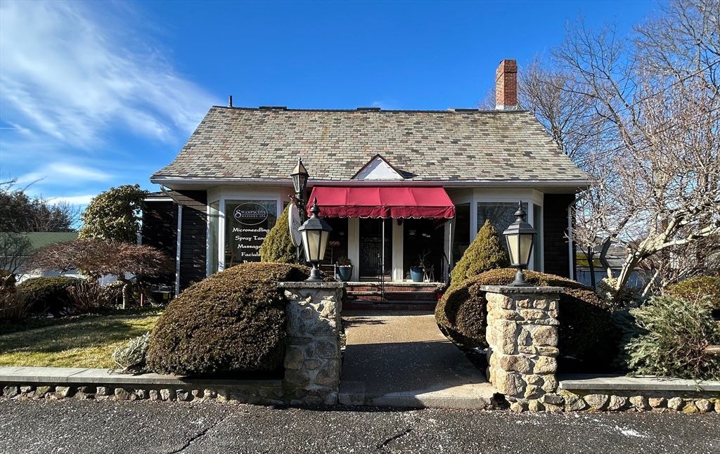 Exterior, Facade, Cape Cod