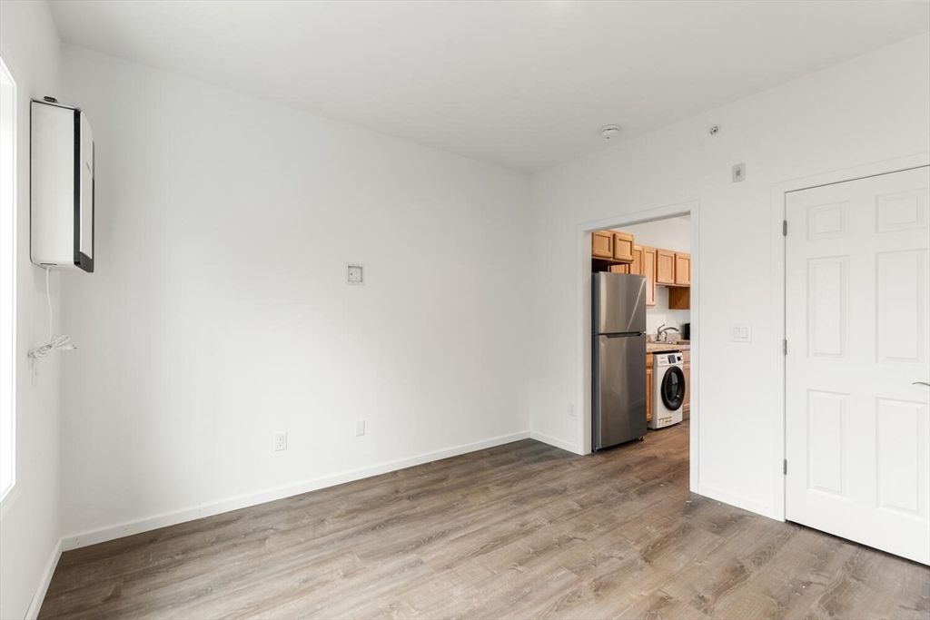 Interior, Kitchen, Stainless Steel Appliances, Washer, Wood Texture Flooring