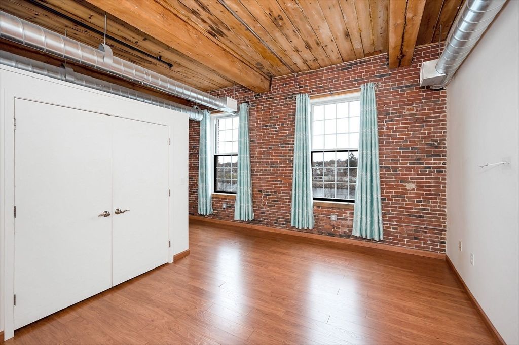 Empty room, Interior, Stone Walls, Wooden Ceilings, Wood Texture Flooring