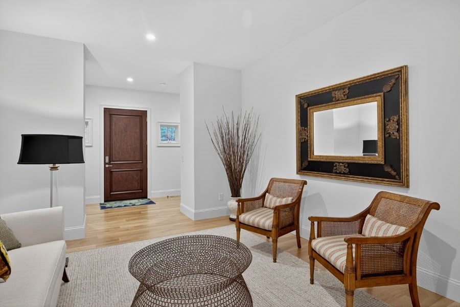 Interior, Recessed Lighting, Wood Texture Flooring