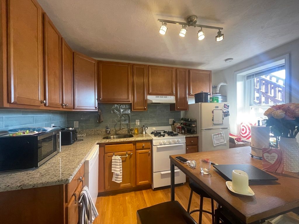 Interior, Kitchen, Wood Texture Flooring