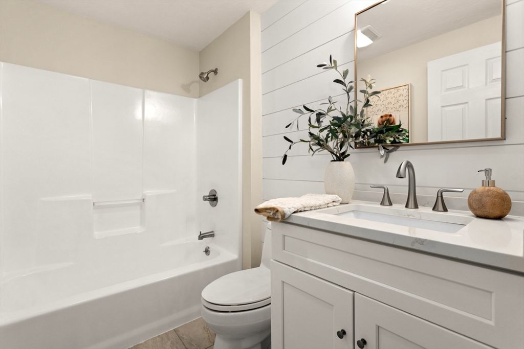 Bathroom, Interior, Wood Texture Flooring