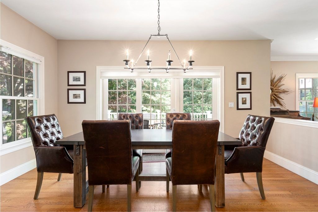 Chandelier, Dining room, Interior, Wood Texture Flooring