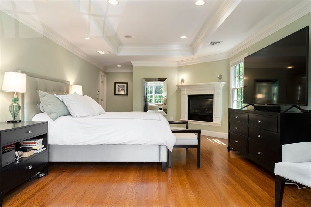 Bedroom, Fireplace, Interior, Recessed Lighting, Wood Texture Flooring
