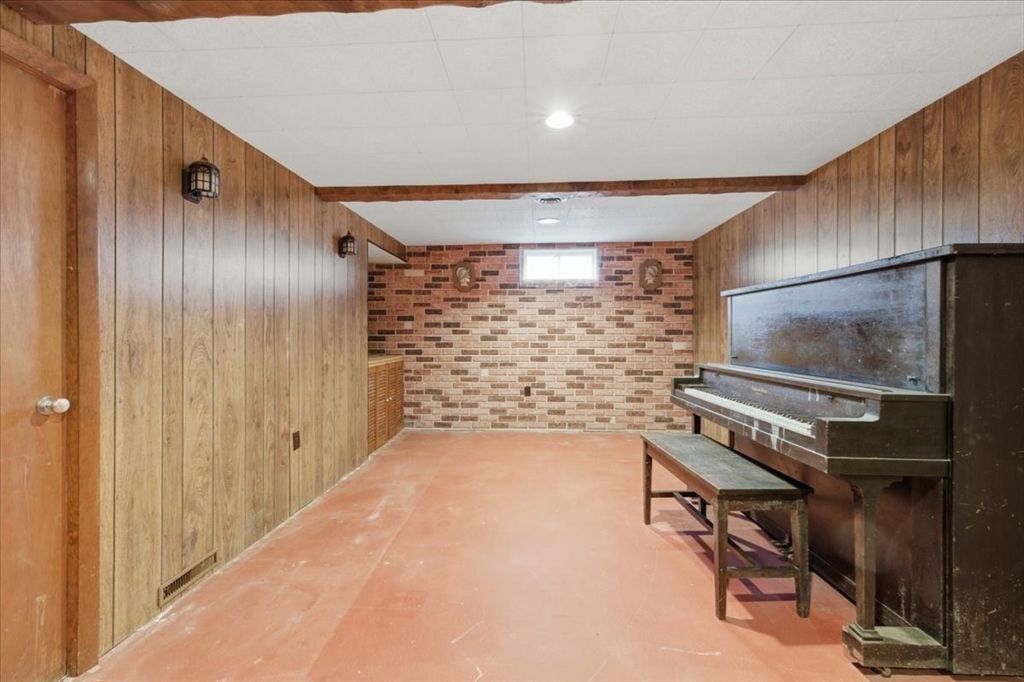 Interior, Recessed Lighting, Stone Walls, Wooden Walls