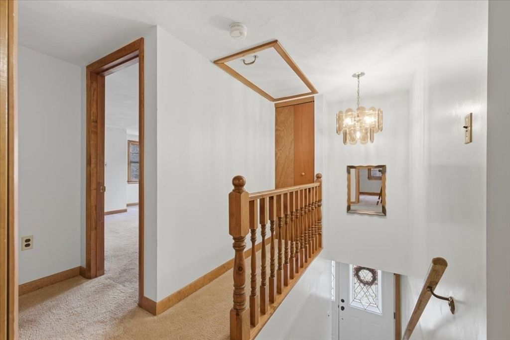 Chandelier, Interior