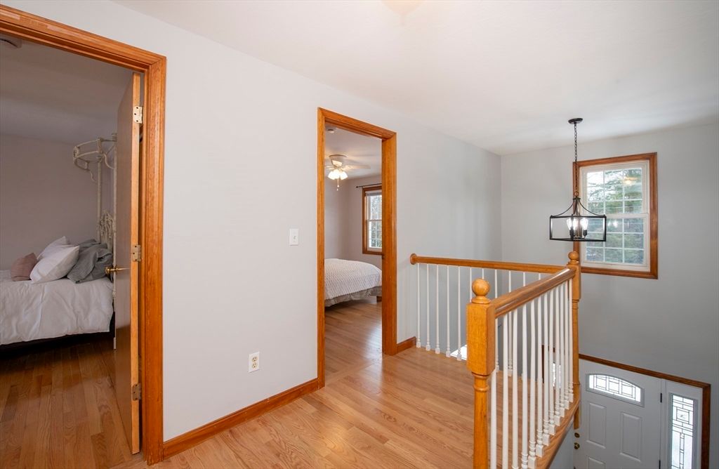 Bedroom, Interior, Pendant Lights, Wood Texture Flooring