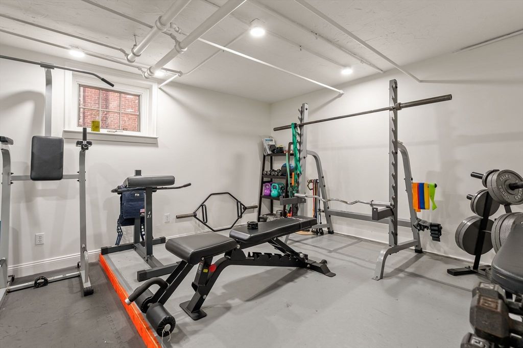 Fitness Equipment, Interior, Recessed Lighting