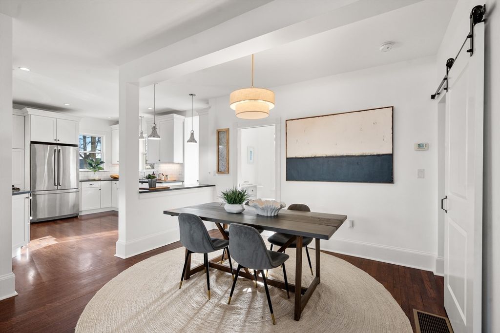 Dining room, Interior, Kitchen, Pendant Lights, Recessed Lighting, Wood Texture Flooring