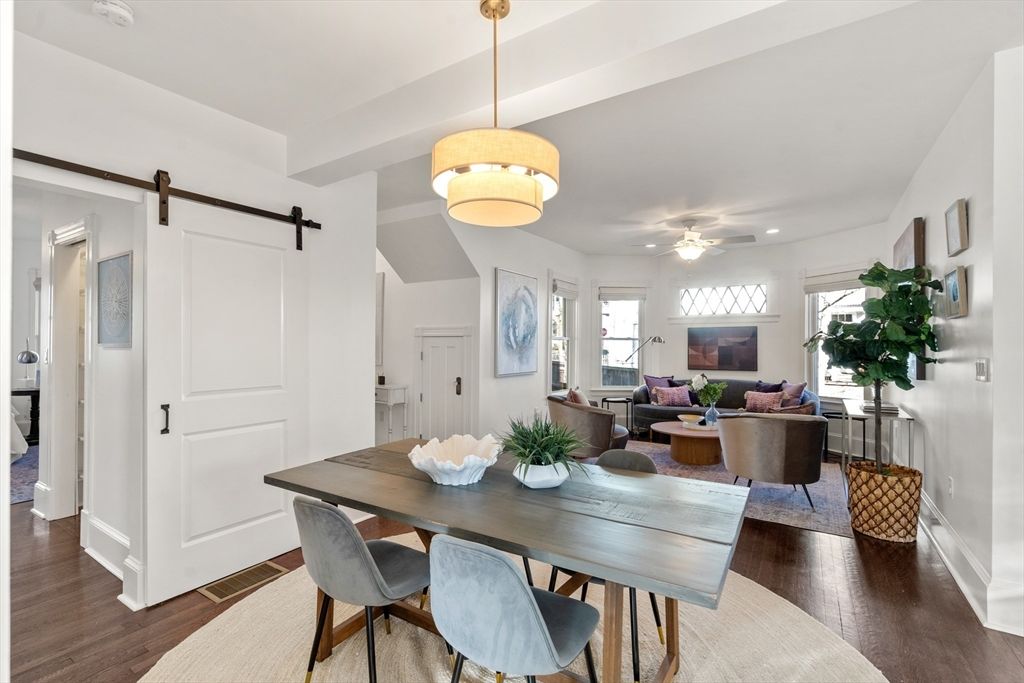 Dining room, Interior, Living room, Pendant Lights, Recessed Lighting, Wood Texture Flooring