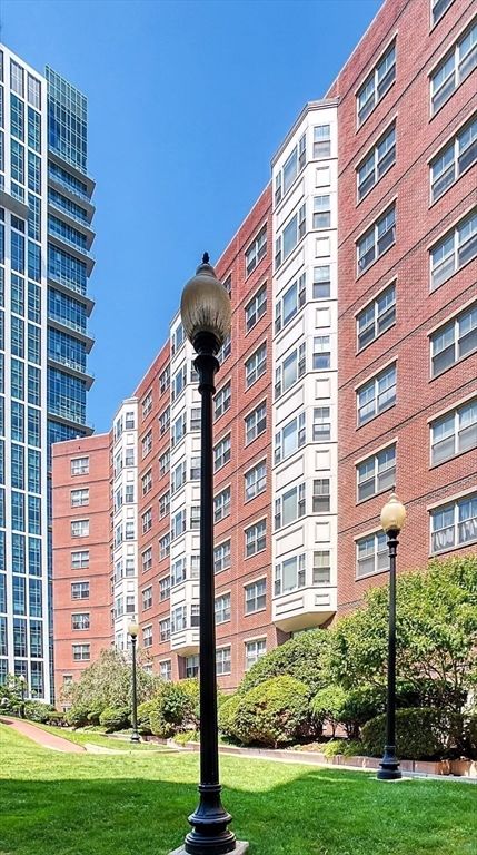 Exterior, Facade, Condo Building