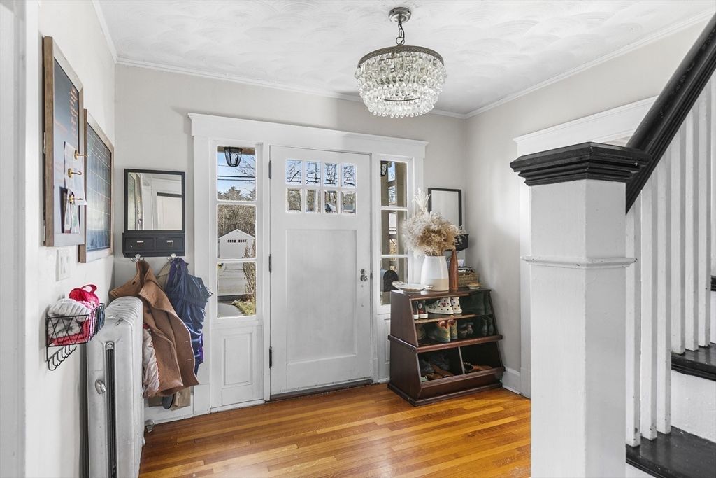 Chandelier, Interior, Wood Texture Flooring