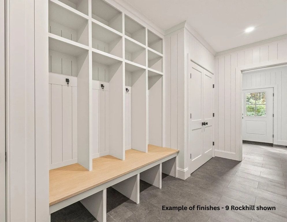 Interior, Recessed Lighting, Walk-in Closets, Wood Texture Flooring