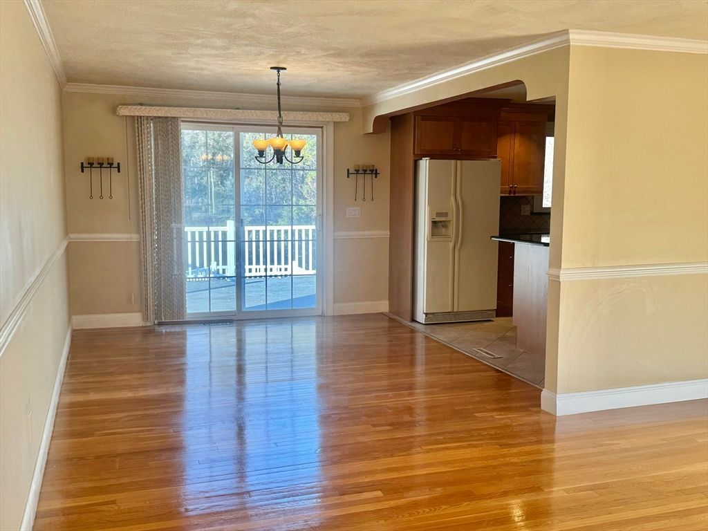 Chandelier, Empty room, Interior, Kitchen, Wood Texture Flooring