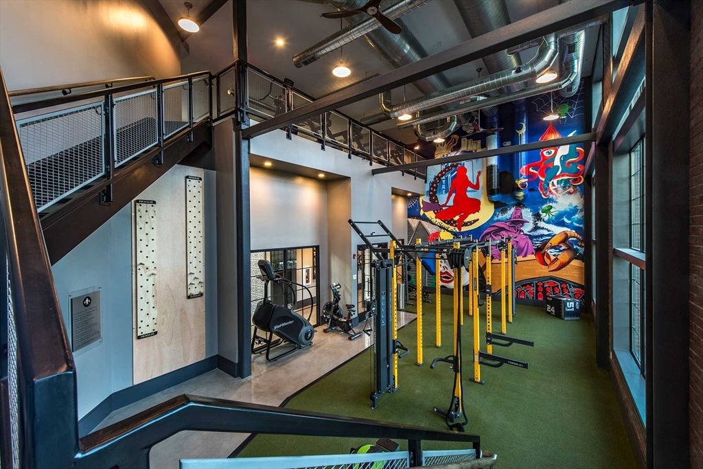 Fitness Equipment, Interior, Recessed Lighting