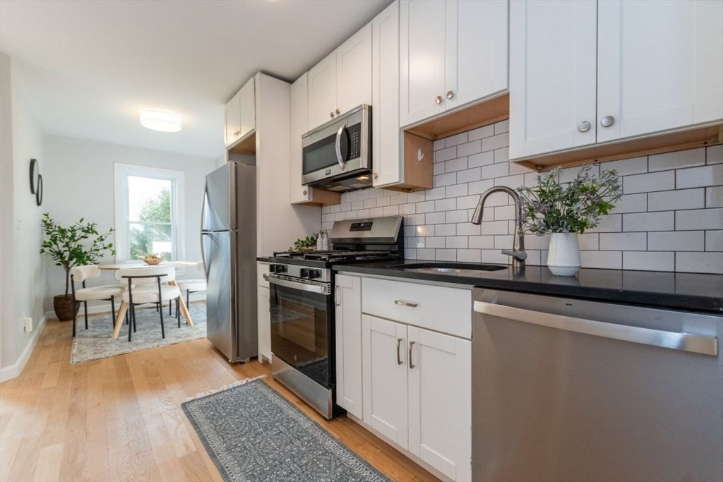Dining room, Interior, Kitchen, Stainless Steel Appliances, Wood Texture Flooring