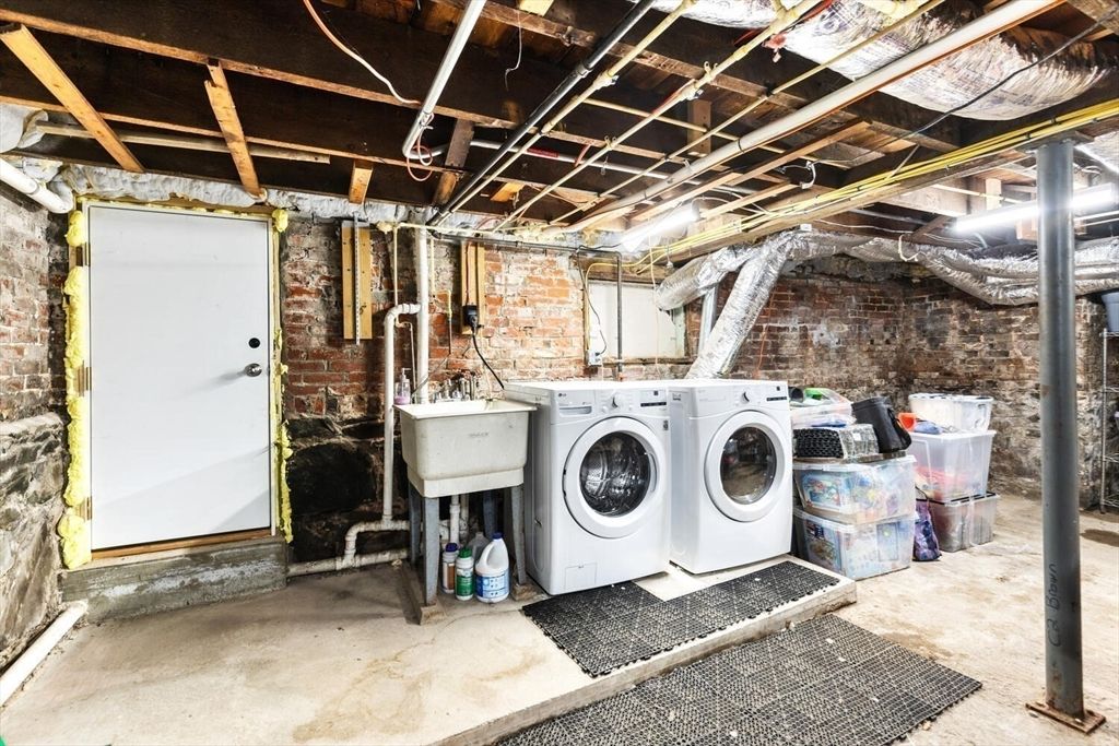 Interior, Stone Walls, Washer
