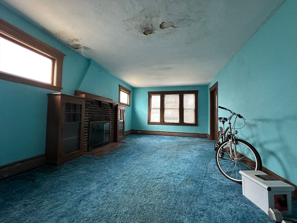 Empty room, Fireplace, Interior