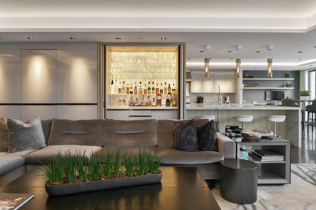 Interior, Living room, Pendant Lights, Recessed Lighting