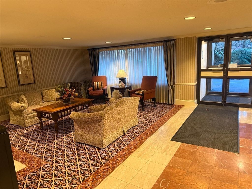 Interior, Living room, Recessed Lighting, Water