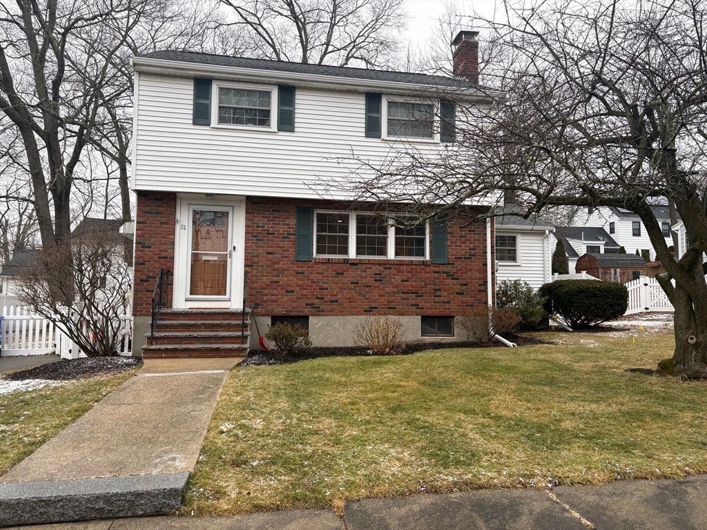 Exterior, Facade, Brick Facade, Split Level