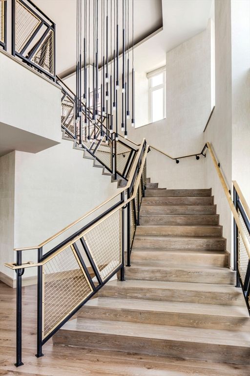 Interior, Pendant Lights, Wood Texture Flooring