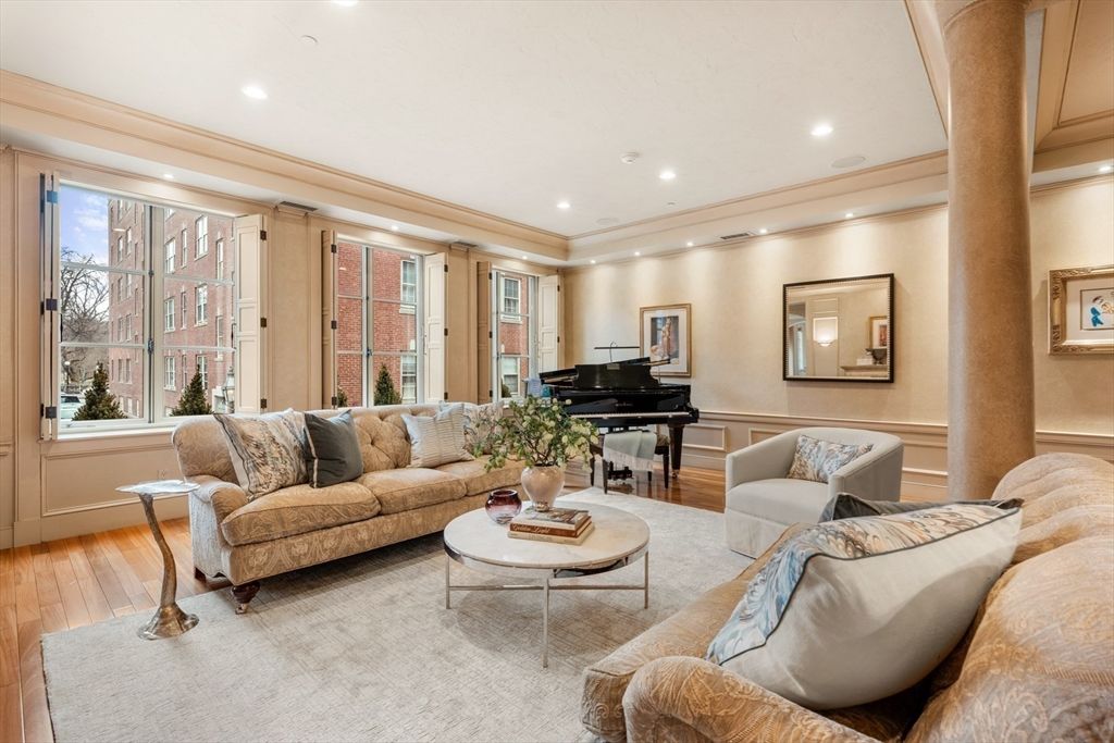 Interior, Living room, Piano, Recessed Lighting, Wood Texture Flooring