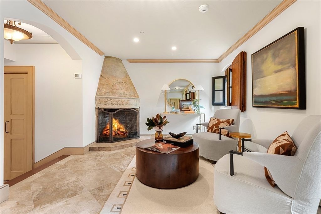 Fireplace, Interior, Living room, Recessed Lighting