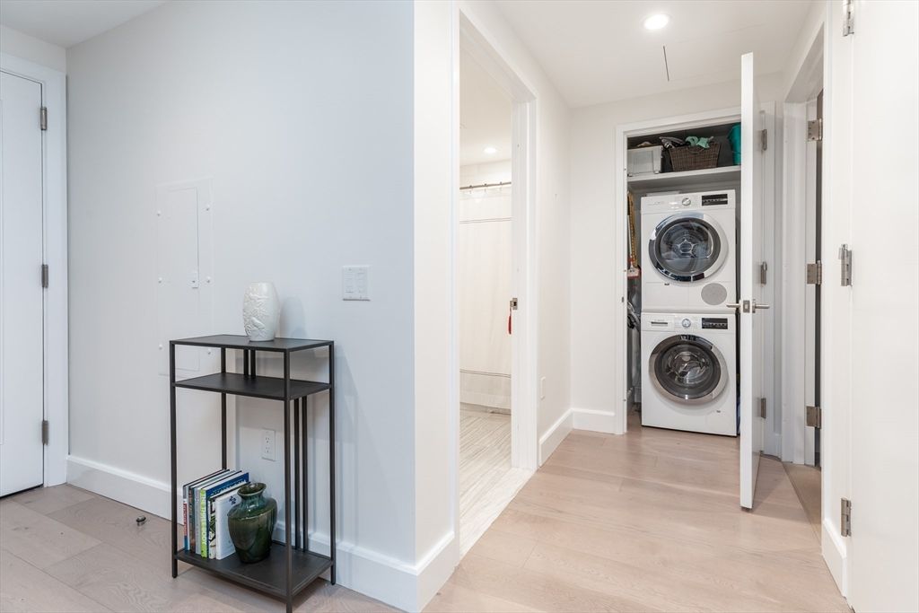 Interior, Recessed Lighting, Utility Closets, Washer, Wood Texture Flooring
