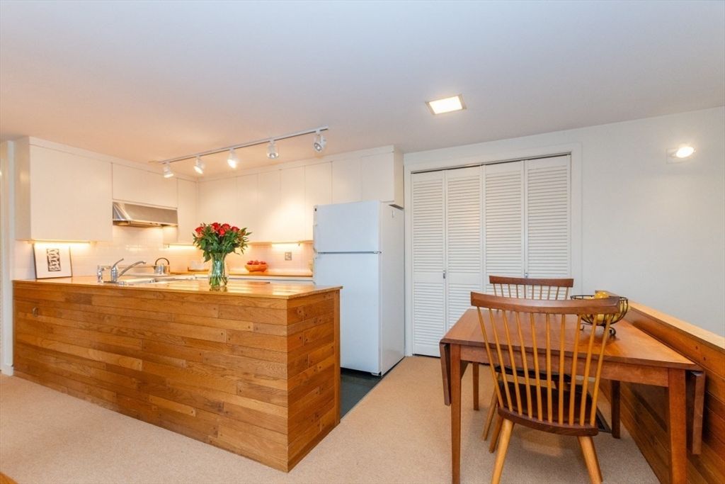 Dining room, Interior, Kitchen, Recessed Lighting