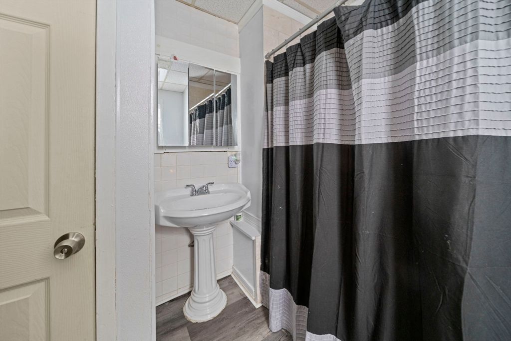 Bathroom, Interior, Wood Texture Flooring
