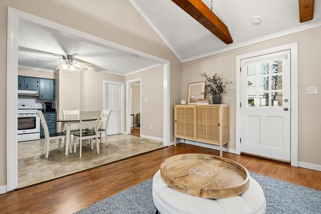 Dining room, Interior, Kitchen, Wooden Beams, Wood Texture Flooring