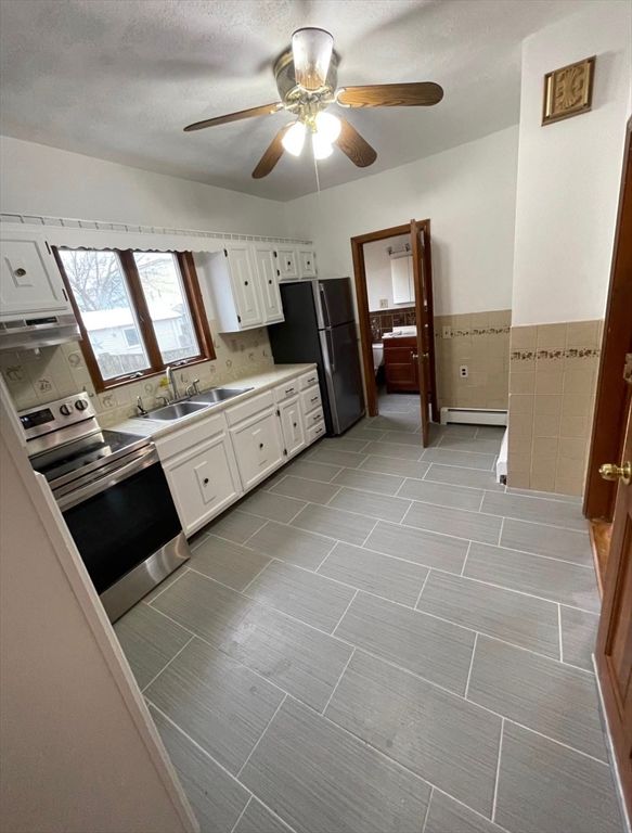 Interior, Kitchen, Stainless Steel Appliances