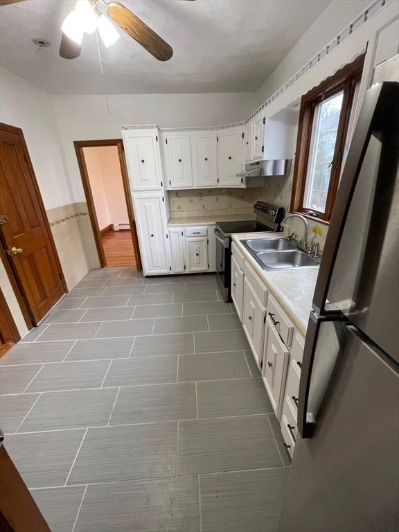 Interior, Kitchen, Tile Countertops