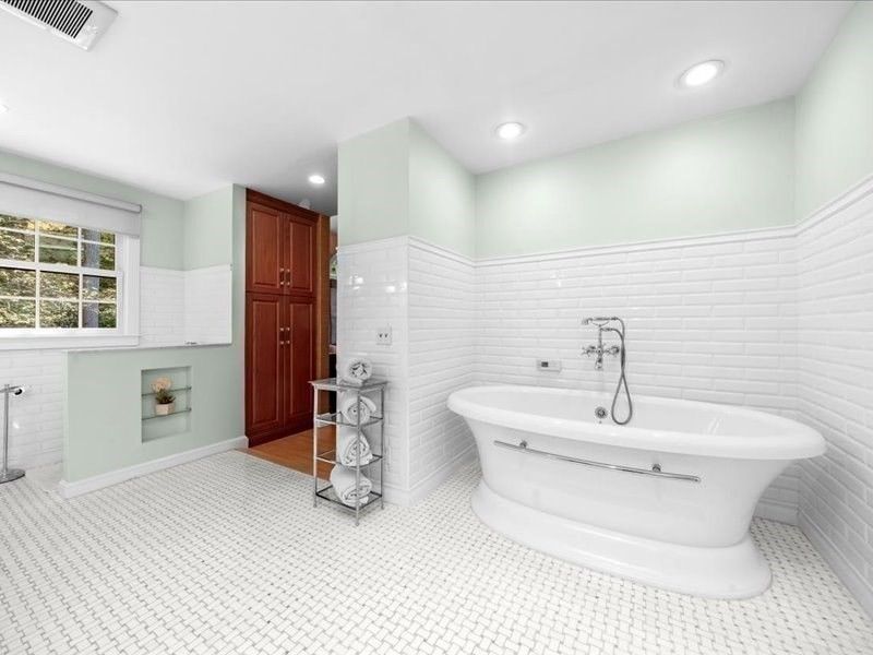 Bathroom, Free Standing Baths, Interior, Recessed Lighting, Wood Texture Flooring