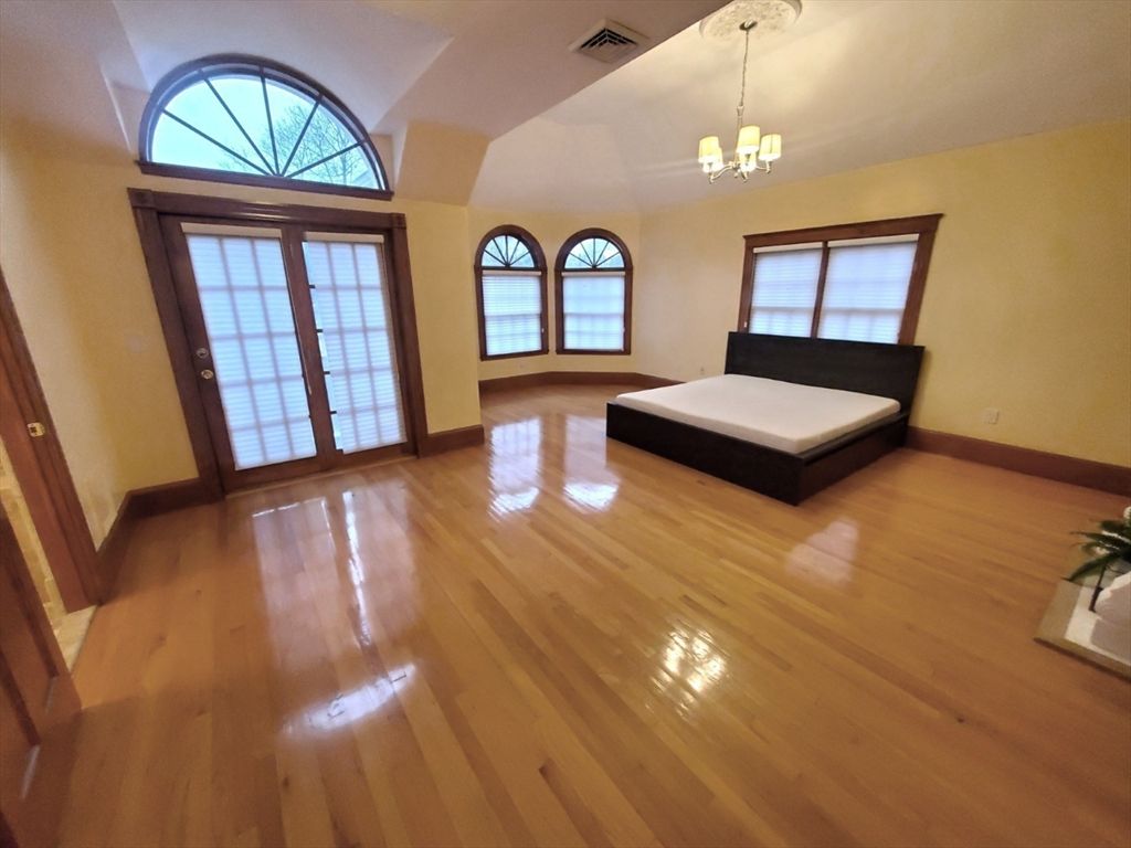 Chandelier, Empty room, Interior, Pendant Lights, Wood Texture Flooring