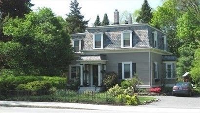 Exterior, Facade, American Foursquare