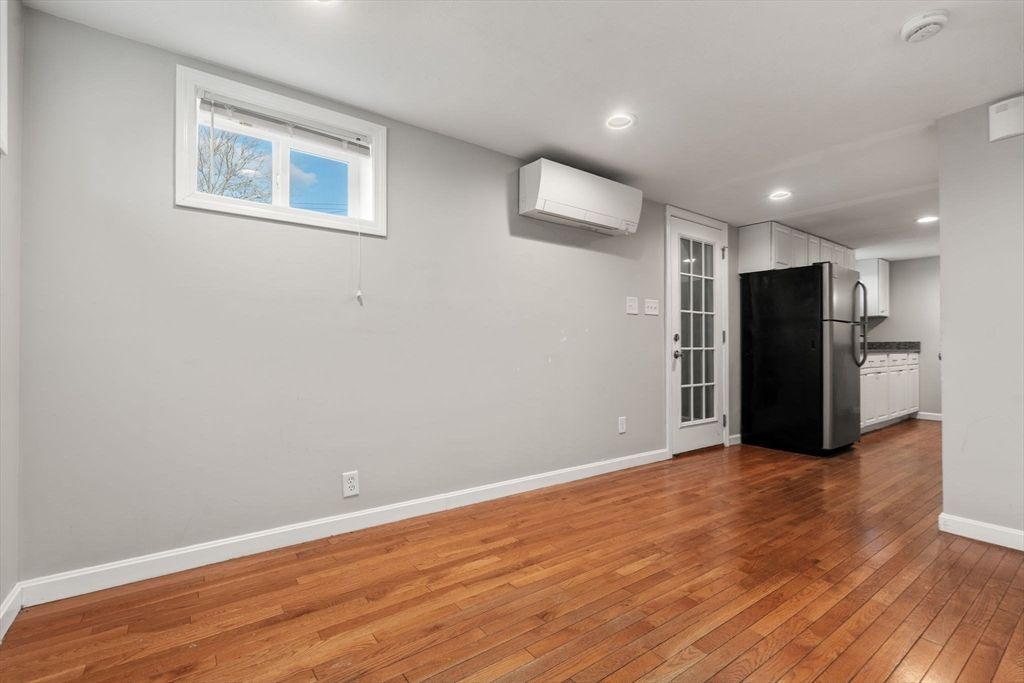 Empty room, Interior, Kitchen, Recessed Lighting, Wood Texture Flooring