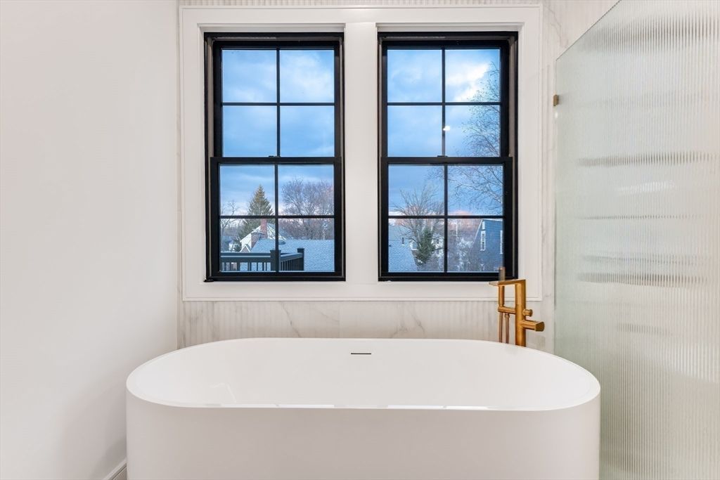 Bathroom, Free Standing Baths, Interior