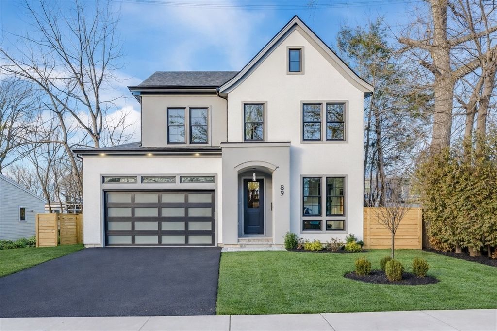 Attached, Exterior, Facade, Farmhouse