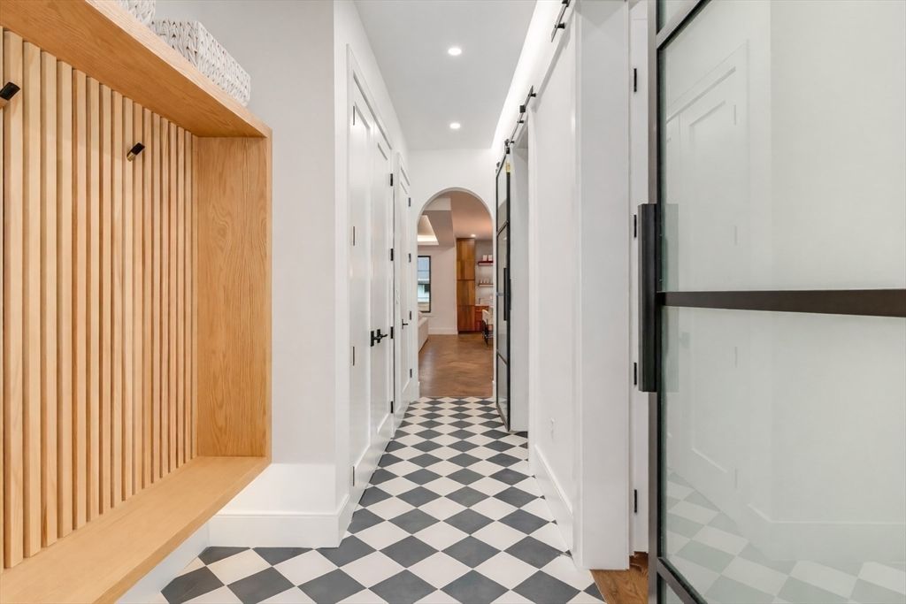 Interior, Recessed Lighting