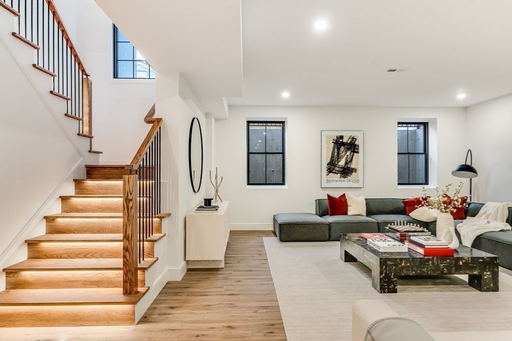 Interior, Living room, Recessed Lighting, Wood Texture Flooring